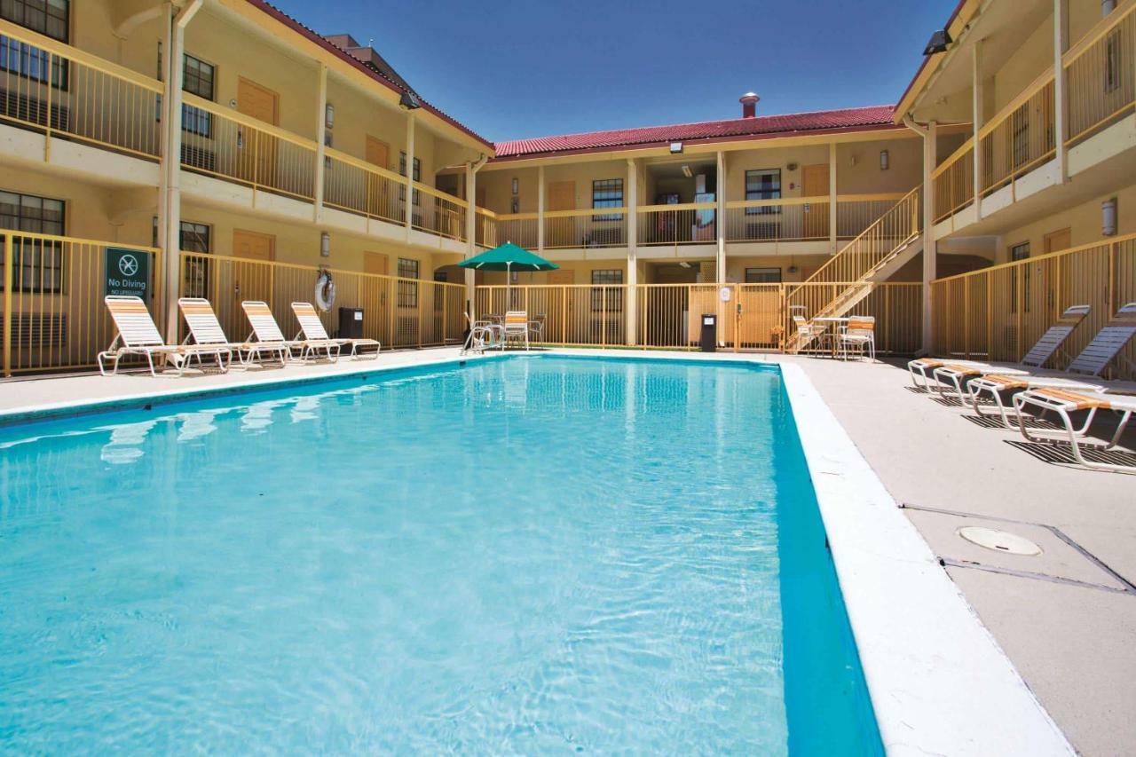 La Quinta Inn By Wyndham Baton Rouge University Area Экстерьер фото